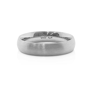 18ct White gold traditional gent wedding band