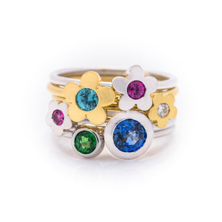 18ct white and yellow gold flowers stack dress ring 8