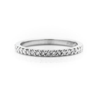 Shared claw platinum diamond wedding ring